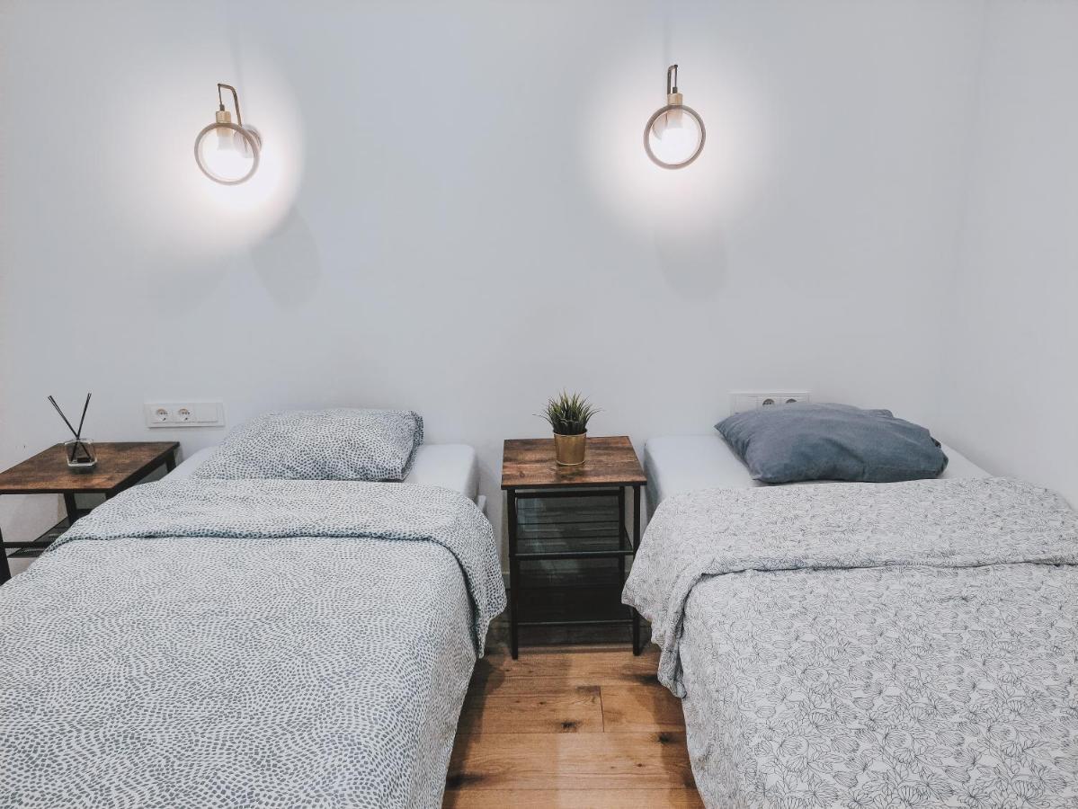 K-Town - Apartments Viabaltic カウナス エクステリア 写真